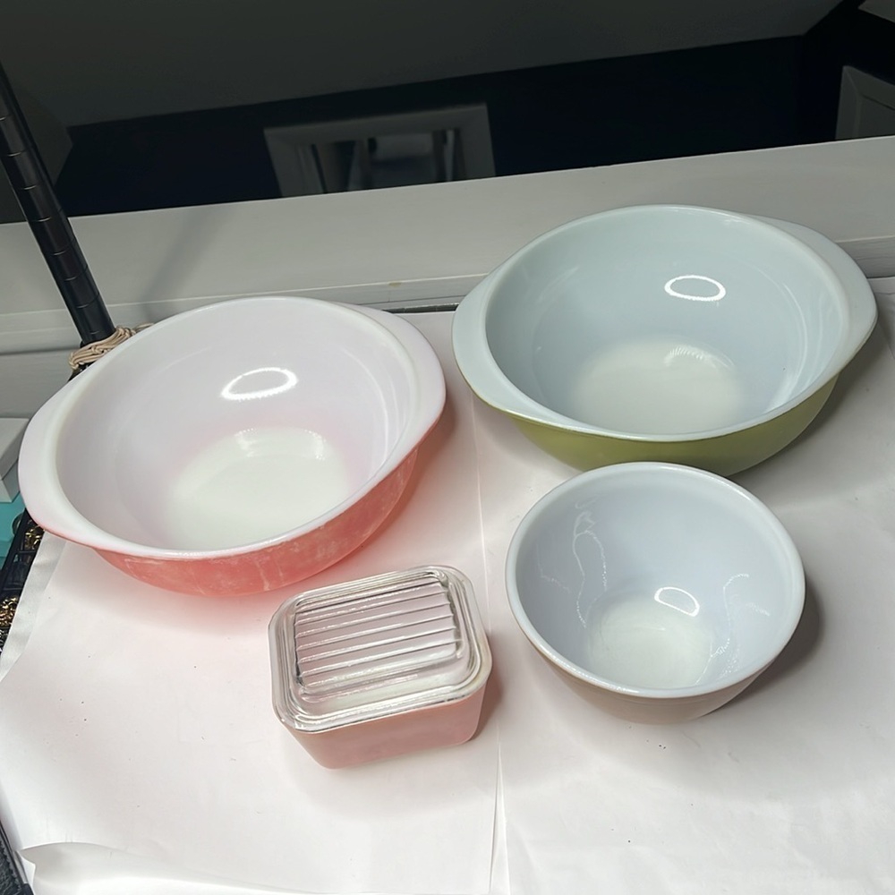 5 piece Pyrex Set - Picture 4 of 8